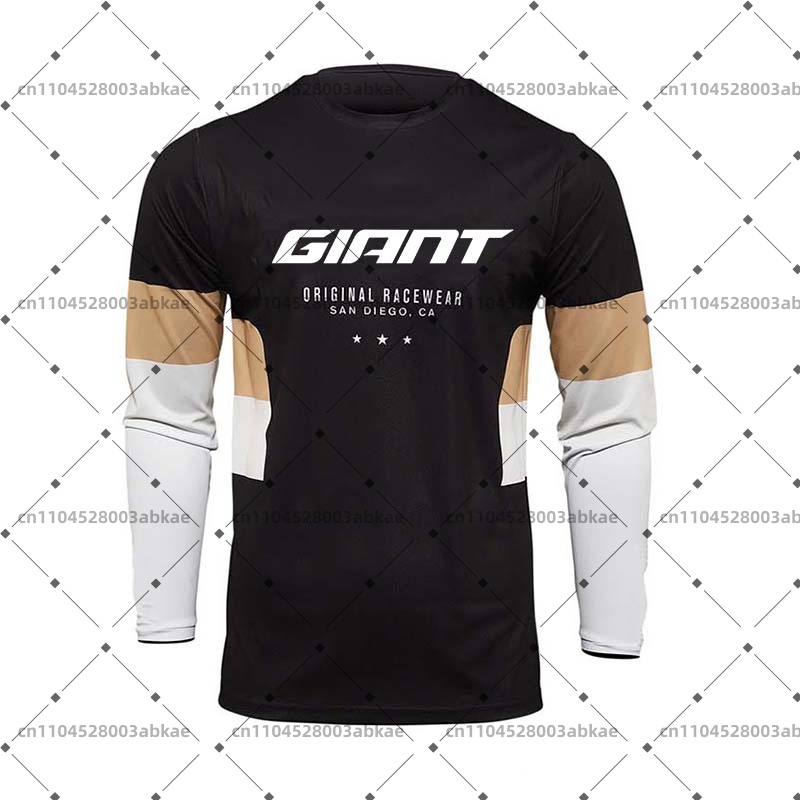 ملابس رياضية للرجال لسباقات ال - مراجعة Mountain Biking Jersey وسعره